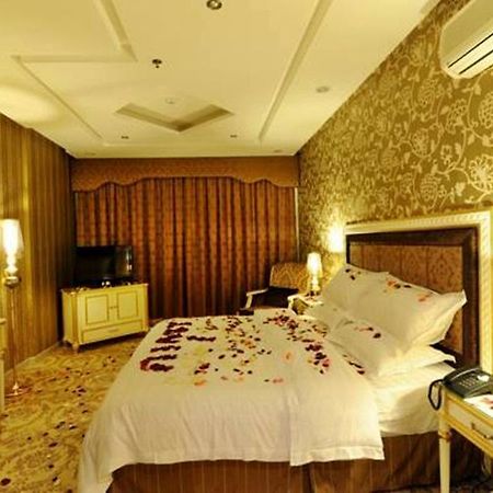 Rose Garden Hotel Рияд Екстериор снимка